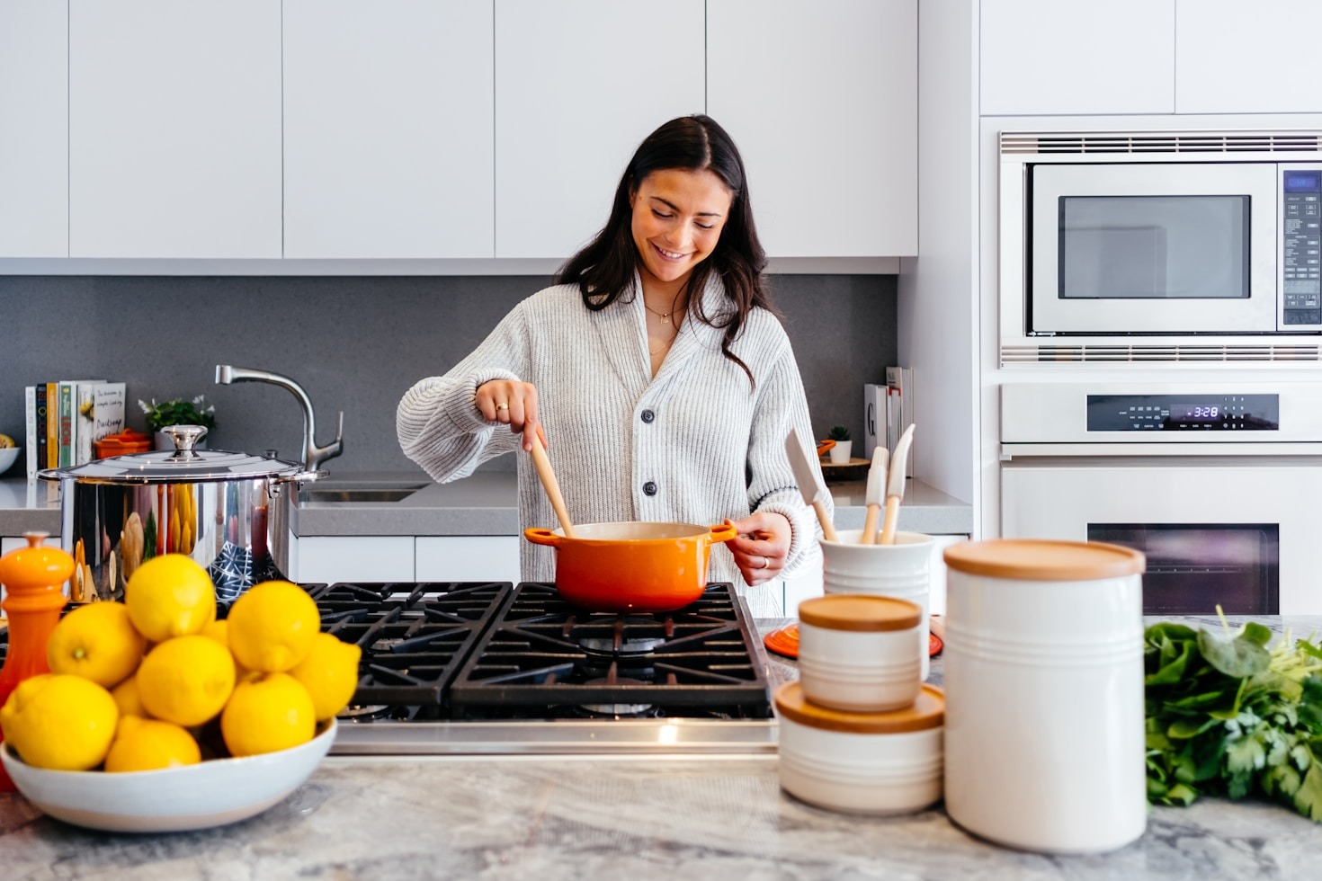 5 Ingredients, 5 Minutes: Simple Recipes